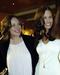Angelina Jolie zaradi velike možnosti raka po dojkah ostala še brez jajčnikov