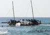 Po tragediji v Sredozemlju: Med predlogi vojaška akcija proti tihotapcem ljudi