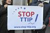 Sporazum TTIP - Ali je Evropska komisija bolj naklonjena ZDA kot EU-ju?