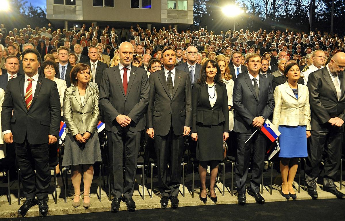 Državni vrh na osrednji proslavi ob 70. obletnici konca druge svetovne vojne. Foto: BoBo