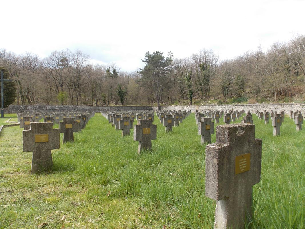 Avstro-ogrsko vojaško pokopališče v Proseku.