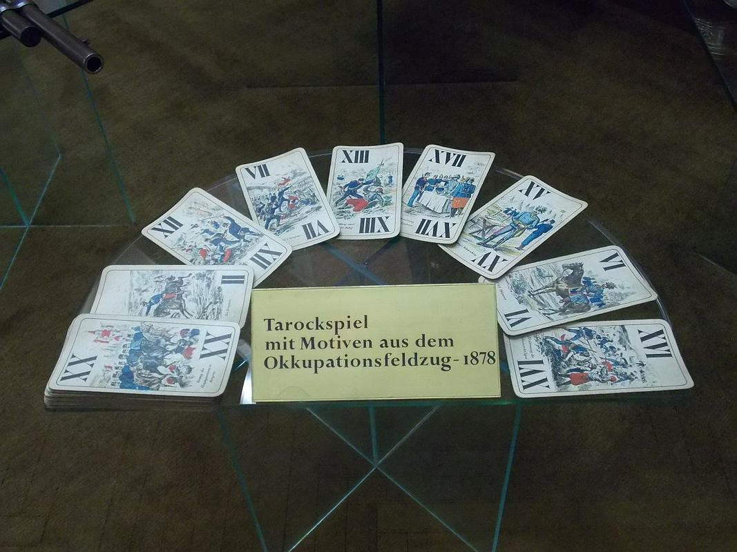 Avstrijske karte za tarok z motivi, ki prikazujejo zasedbo Bosne in Hercegovine. Hrani Muzej vojne zgodovine Dunaj.