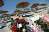 Foto: Teroristični napad šok za Tunizijce, ki so se poklonili žrtvam