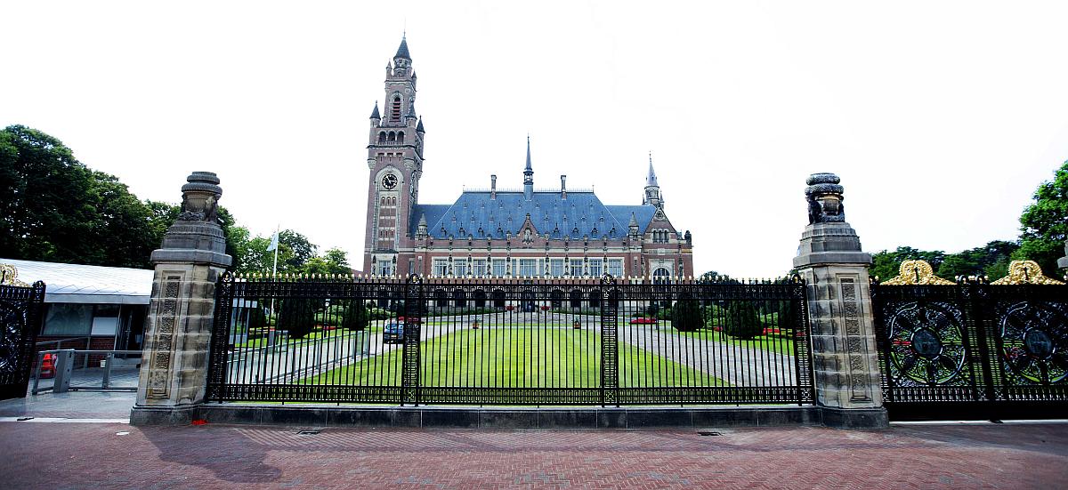 Stalno arbitražno sodišče v Haagu je sporočilo, da namerava nadaljevati presojo v aktualnem postopku arbitraže brez zamud. Foto: EPA