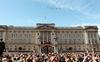 Video: Kako je videti Buckinghamska palača od znotraj?