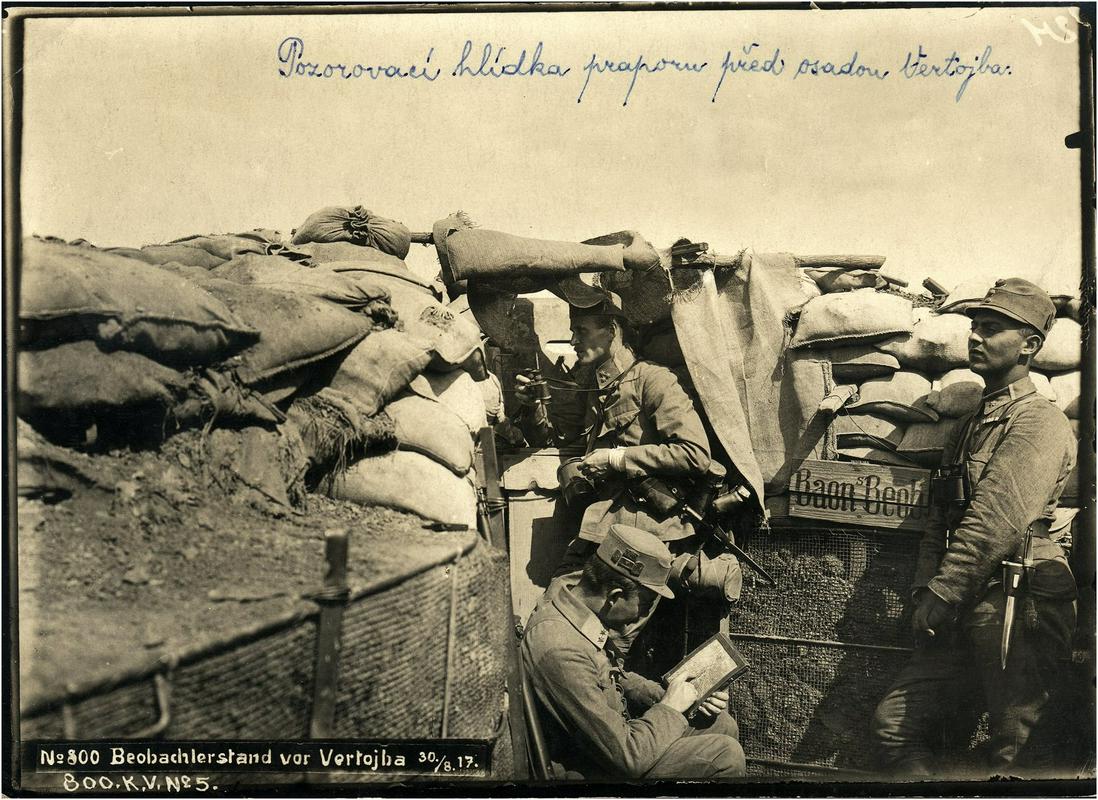 Češki vojaki avstro-ogrske vojske na položajih pri Vrtojbi poleti 1917