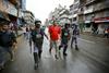 Na zahodu Nepala razjarjeni manjšinci ubili osem policistov
