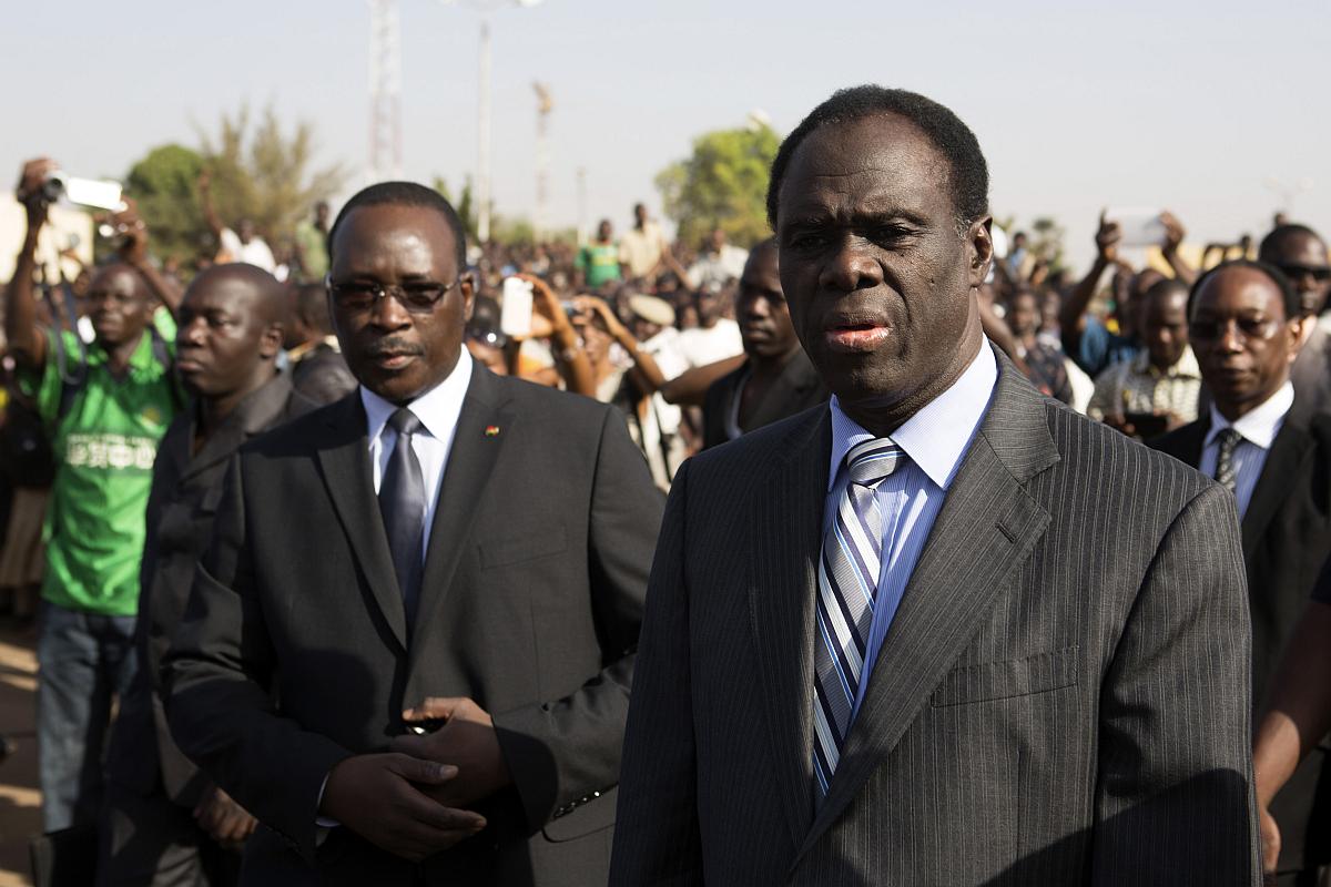 Med zajetimi talci sta tudi premier Isaac Zida in predsednik Michel Kafando. Foto: Reuters
