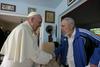 Neformalno in prijateljsko srečanje papeža Frančiška in Fidela Castra