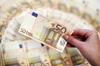 Državna blagajna je imela aprila 61,2 milijona evrov presežka