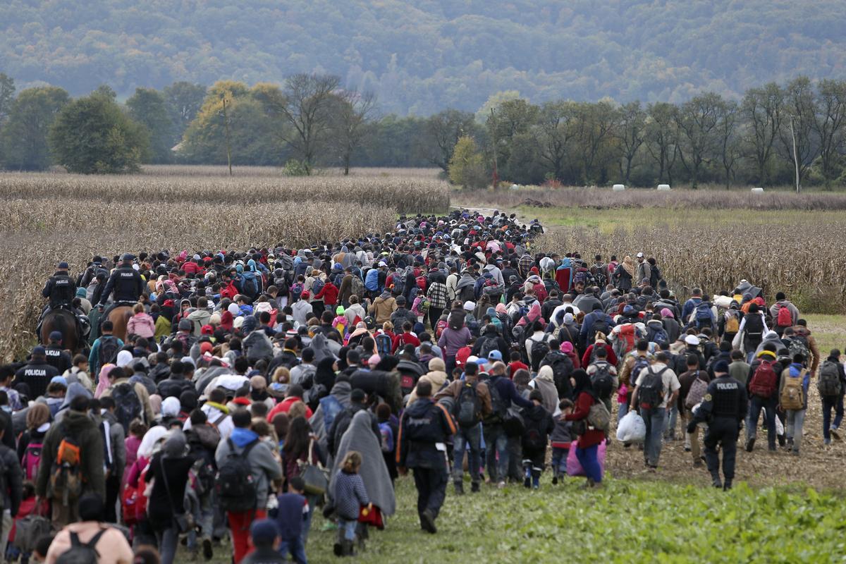 V Slovenijo je v torek skupno prišlo najmanj devet tisoč prebežnikov. Foto: Reuters