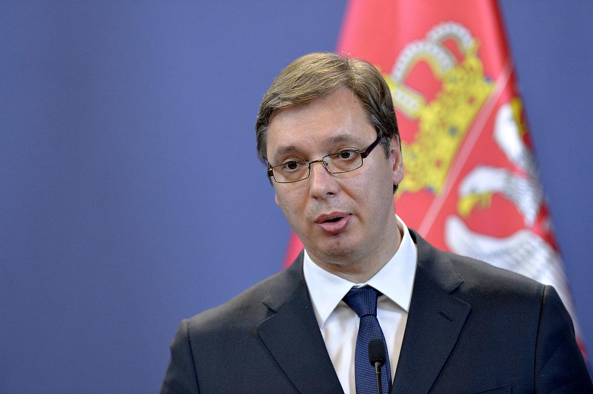 Srbski premier Aleksandar Vučić zagotavlja, da Srbija zaradi beguncev ne bo postavljala zidov. Foto: EPA