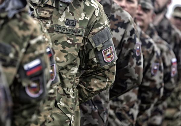 Po neuradnih informacijah naj bi Slovenija prispevala vod s 30 vojaki za bataljon pod kanadskim poveljstvom v Latviji. Foto: BoBo