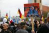 Foto: V Berlinu 5.000 ljudi na shodu proti azilni politiki odprtih vrat