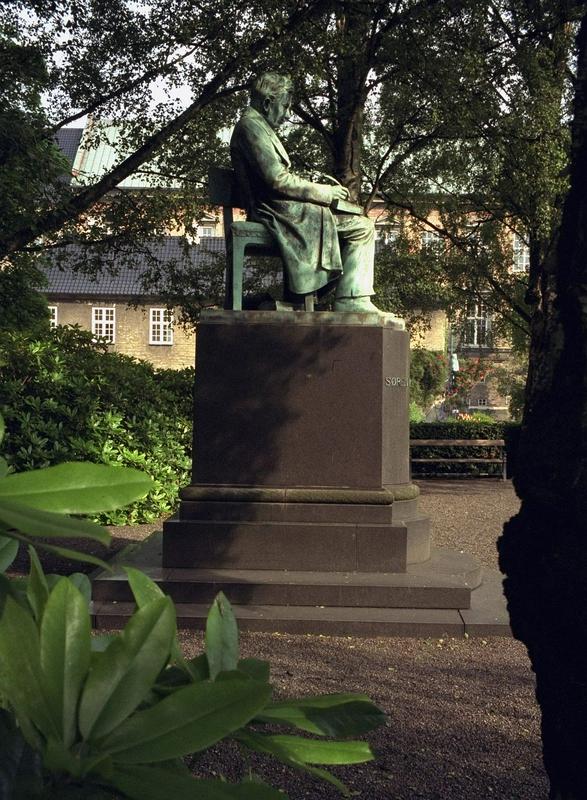 Kierkegaardov kip v Københavnu. Foto: AP