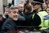 Foto: George Clooney obiskal Edinburg, da bi podprl brezdomce