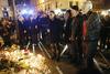 Glasbeniki odpovedali koncerte v Parizu in se poklonili žrtvam