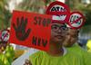 Na svetu okoli 37 milijonov ljudi s HIV-om. Na leto se jih okuži dva milijona.