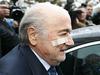 Blatterju in Platiniju odklenkalo! Za 8 let izgnana iz nogometa