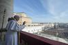 Foto: Papež Frančišek v božičnem blagoslovu pozval k miru in spravi