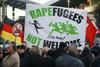 Nemška policija je sporočila, da je prejela že več kot 500 prijav