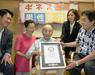 Pri 112 letih umrl najstarejši moški na svetu