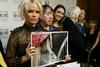 Pamela Anderson ogorčena zaradi pitanja francoskih gosk in rac
