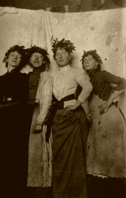Ivana Kobilca je bila naša prva umetnica, ki je uspela v svetu , in bila je tudi prva, ki je dodobra izkusila pariško boemsko življenje. Foto: Pariški bohemi (1889-1895), izdala Narodna galerija