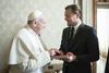 Foto: Papež in Leonardo skupaj v boj proti podnebnim spremembam