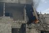 V treh eksplozijah blizu Damaska ubitih najmanj 60 ljudi