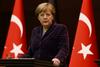 Berlin in Ankara želita sodelovanje Nata pri nadzoru meja