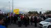 Foto: Protestniki v Šenčurju proti migrantskemu centru