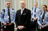 Morilcu Breiviku s tožbo proti Norveški uspelo