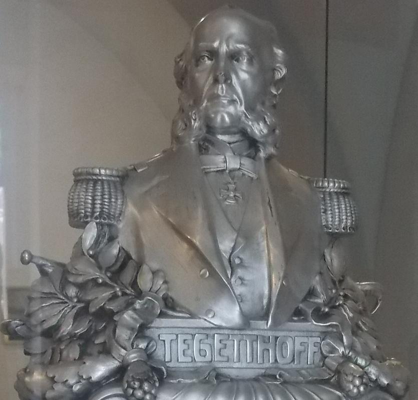 Viceadmiral Wilhelm von Tegetthoff je vodil avstrijsko mornarico v bitki pri Visu. Hrani Muzej vojne zgodovine Dunaj.