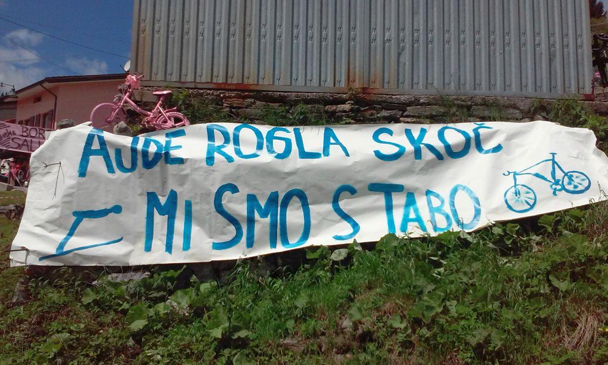 Transparent v podporo Primožu Rogliču