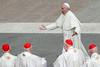 Papež za odpoklic škofov, ki so ščitili pedofilske duhovnike