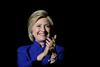 Clintonova zbrala dovolj delegatov za osvojitev demokratske nominacije