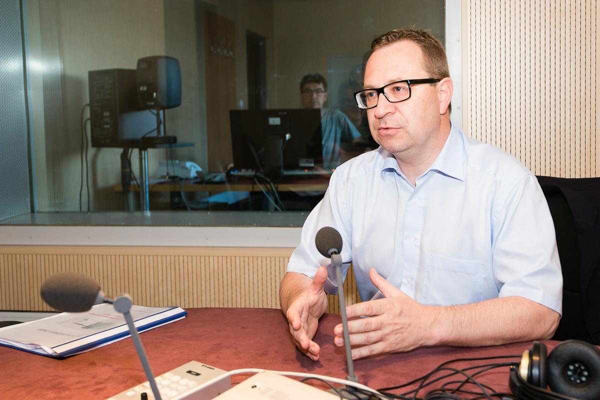 Marko Filli je na RTV Slovenija začel delovati v srednji šoli, ko je prišel na Radio Koper. Foto: MMC/Miloš Ojdanić
