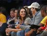 Mila Kunis in Ashton Kutcher za poročna prstana odštela manj kot 200 evrov