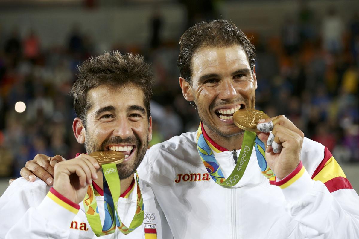Rafael Nadal in Marc Lopez sta se v Riu veselila zlata med dvojicami. 