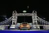 Land Rover v Guinnessovo knjigo rekordov z mostom iz legokock