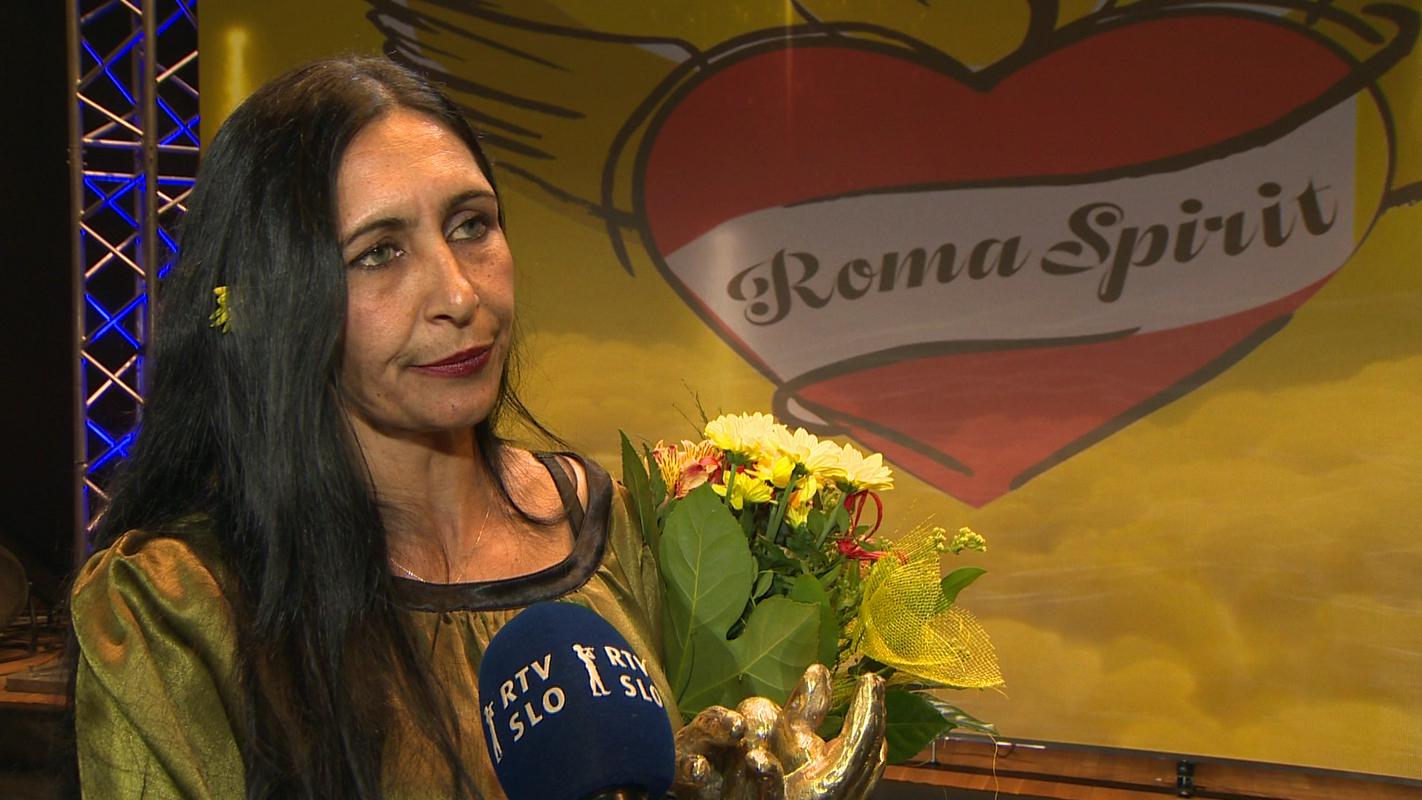 Nagrado leta je prejela Grkinja Sampicha Souleiman, ki je bila nominirana za delo za premagovanje stereotipov in zagovorništvo pravic Romov s posebnim poudarkom na romskih ženskah. Foto: Sandi Horvat