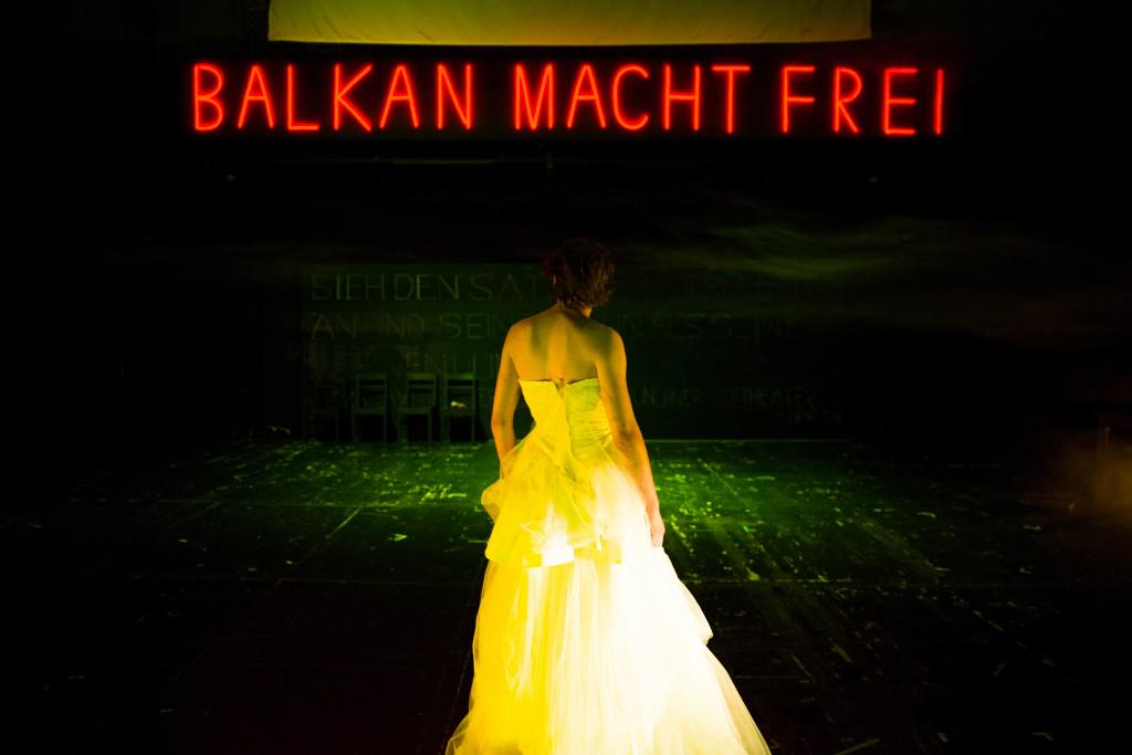 Balkan macht frei; režija: Oliver Frljić, Residenztheater