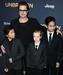 Ločitvena vojna se začenja: Brad Pitt hoče deljeno skrbništvo nad otroki