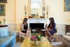 Melania Trump na čajanki pri Michelle Obama: Kako vzgajati otroke v Beli hiši