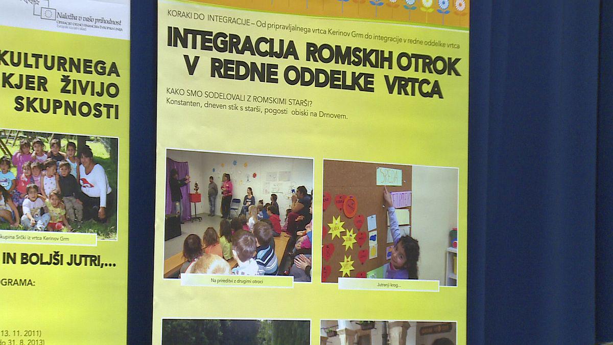 Poteka še vedno največji projekt za Rome na področju izobraževanja, Skupaj za znanje, v katerem poleg nudenja učne pomoči romskim učencem skrbijo tudi za izobraževanje strokovnih delavcev. Foto: RTV SLO