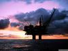 Rekordna presežna ponudba povzroča nočno moro državam proizvajalkam nafte