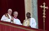 Urbi et orbi: Papež Frančišek pozval k miru in pomoči beguncem