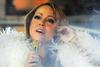 Kaj je krivo za silvestrsko dramo Mariah Carey - tehnične težave ali sabotaža?