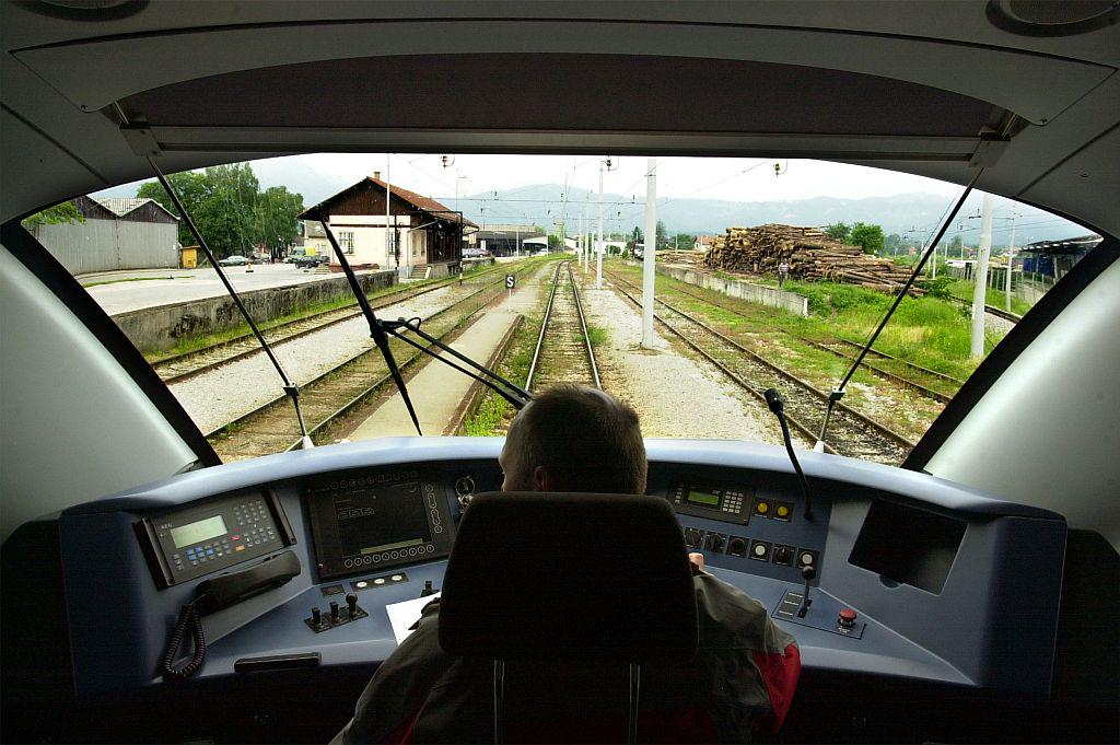 Potniški promet SŽ-ja je predrag, ugotavljajo Nemci. Foto: BoBo/Žiga Živulović